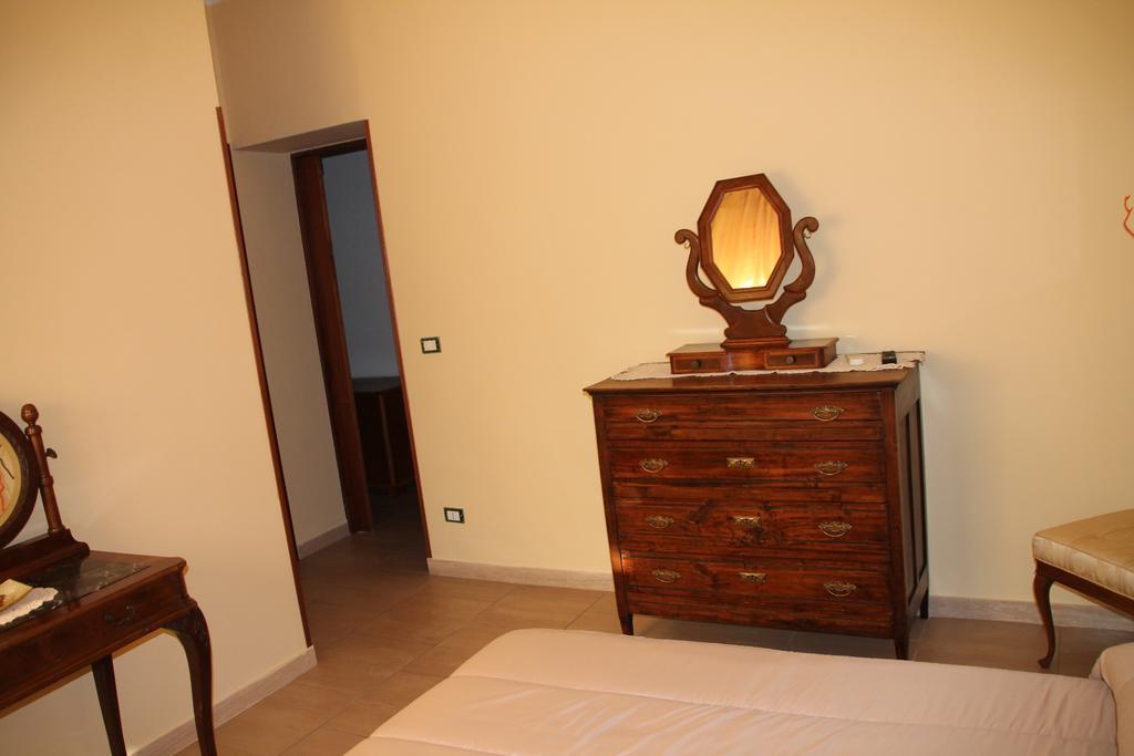 B&B A Casa Di Nonna Фонди Экстерьер фото