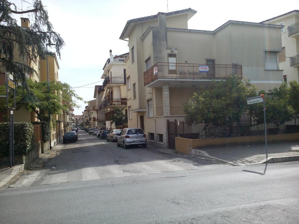 B&B A Casa Di Nonna Фонди Экстерьер фото