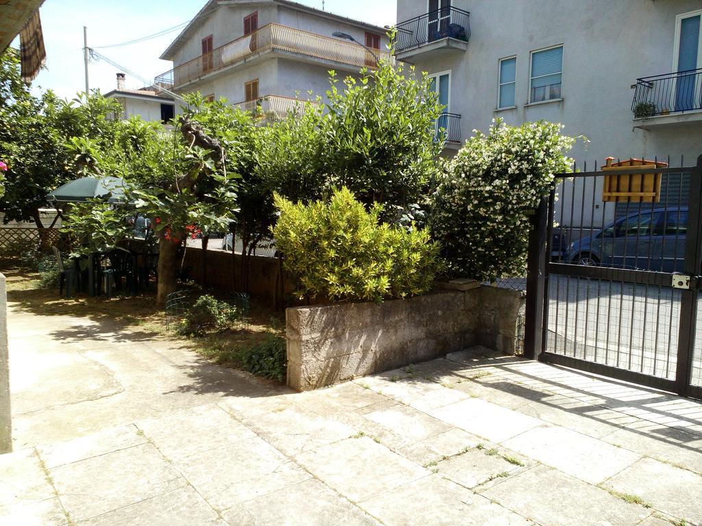 B&B A Casa Di Nonna Фонди Экстерьер фото