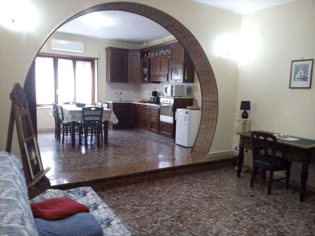 B&B A Casa Di Nonna Фонди Экстерьер фото