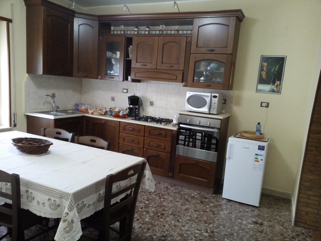 B&B A Casa Di Nonna Фонди Экстерьер фото