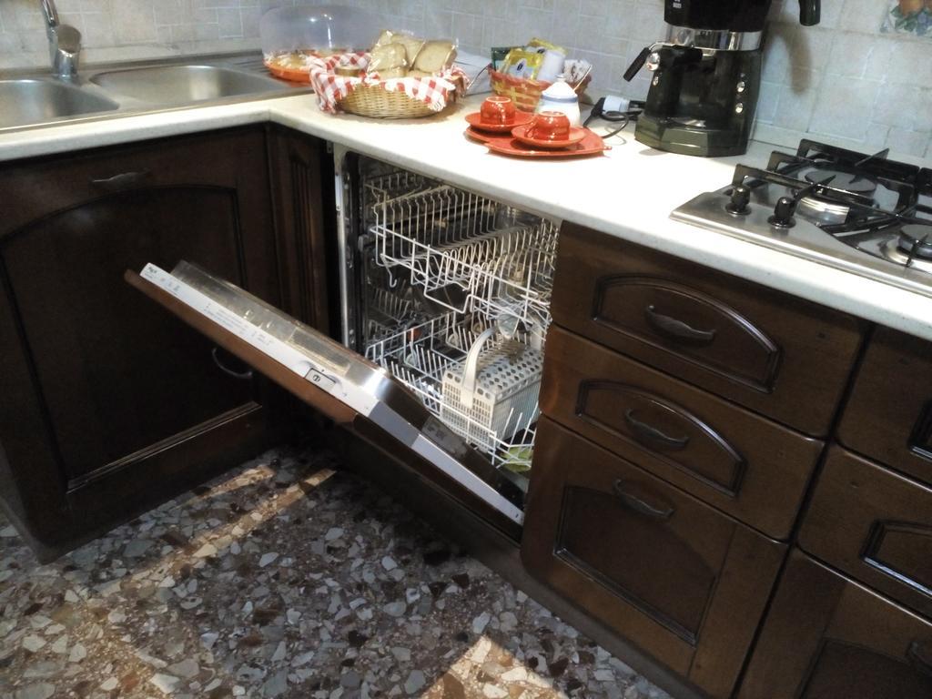 B&B A Casa Di Nonna Фонди Экстерьер фото